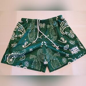 Fifty2Hundred Men's Green Paisley Athletic Shorts Sz M